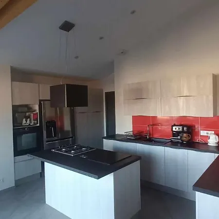 Douillette, Calme, Lit Queen Size Wifi