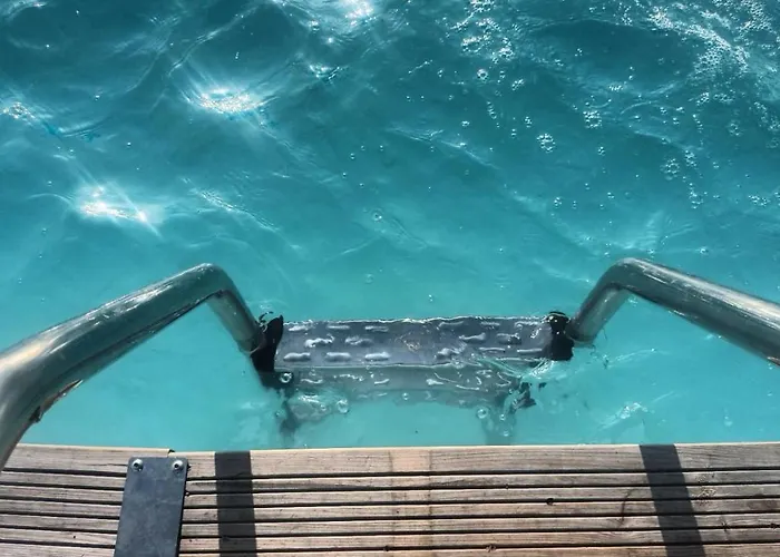 Δωμάτια σε οικογενειακή κατοικία Douillette, Calme, Lit Queen Size Wifi Avrillé